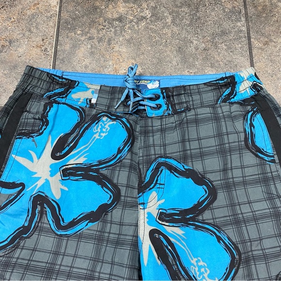 Men’s Point Zero Paradise Bathing Suit Swim Trunks Size Large - Picture 2 of 5